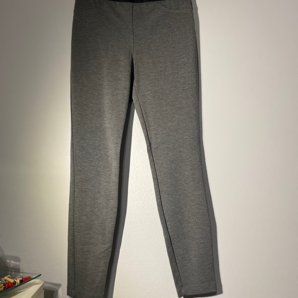grey leggings
